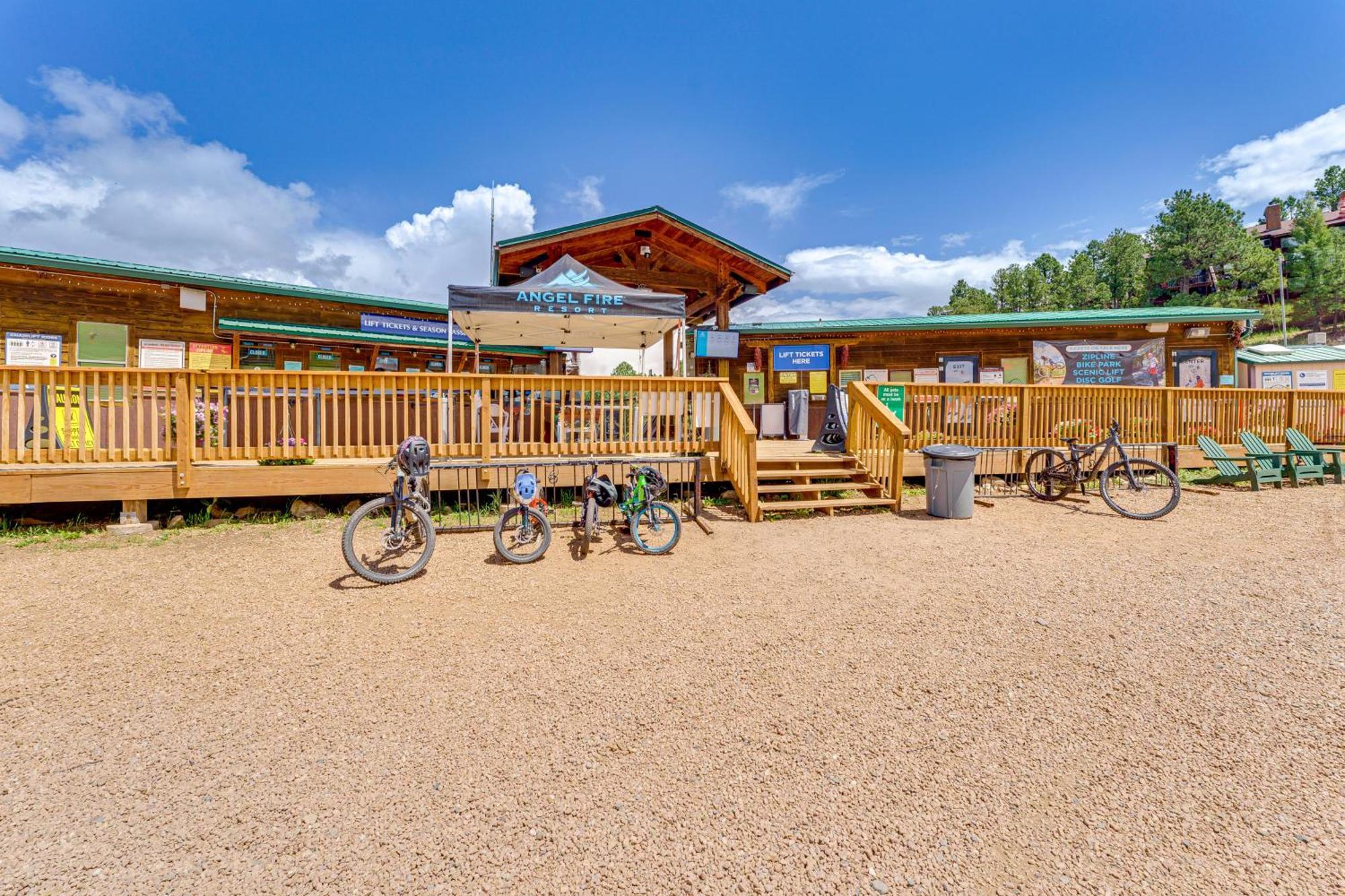Angel Fire Mountain Condo Steps To Ski Resort! Luaran gambar